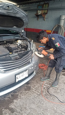 Servicio De Lavado Y Engrasado "el Rayo"